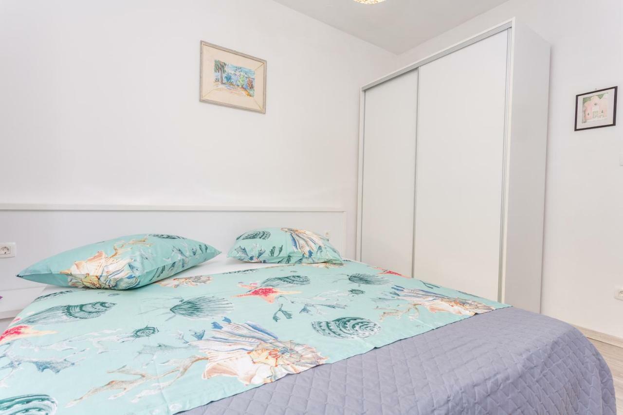 Apartment Branka Kustura 2 Hvar Town Bagian luar foto